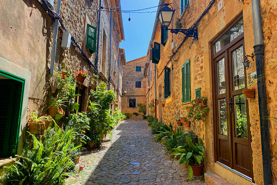 Valldemossa & Sa Foradada – A Tramontana “ékszerdoboza”- délutáni panorámás körút a déli zónából