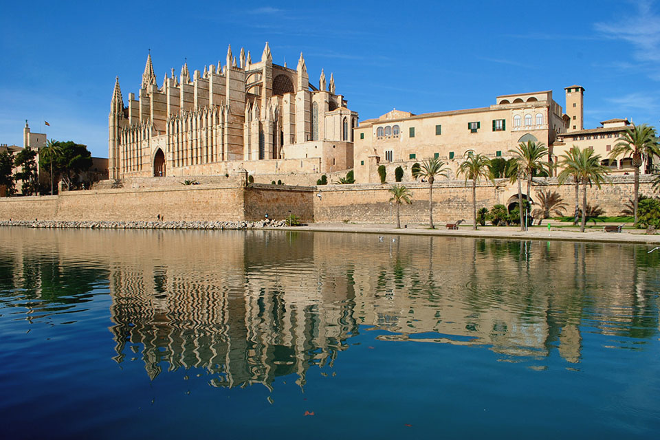 Palma & Valldemossa – hlavní město a horské městečko – celodenní výlet ze severu a východu